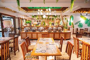 Boracay Tropics Resort Hotel