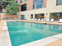 AT&T Hotel & Conference Center at the University of Texas