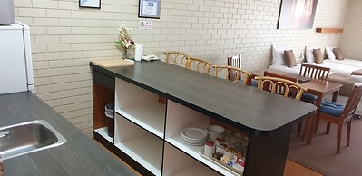 Barooga Country Inn Motel