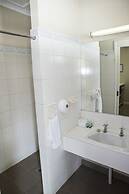 Barooga Country Inn Motel