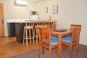 Barooga Country Inn Motel