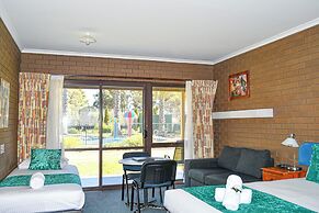 Barooga Country Inn Motel