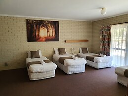 Barooga Country Inn Motel