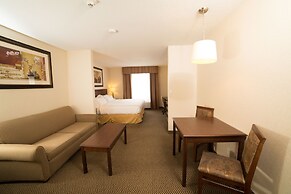 Holiday Inn Express & Suites Slave Lake by IHG