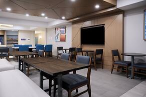 Holiday Inn Express Hotel & Suites SWIFT CURRENT by IHG