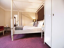 The Gables Hotel