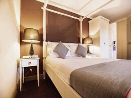 The Gables Hotel