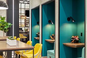 voco Times Square South New York by IHG