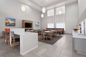 La Quinta Inn & Suites by Wyndham Ft. Pierce