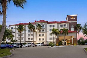 La Quinta Inn & Suites by Wyndham Ft. Pierce