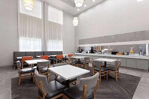 La Quinta Inn & Suites by Wyndham Ft. Pierce