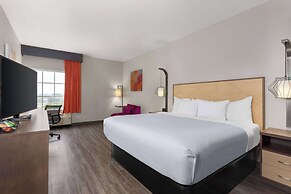 La Quinta Inn & Suites by Wyndham Ft. Pierce
