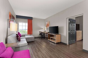La Quinta Inn & Suites by Wyndham Ft. Pierce