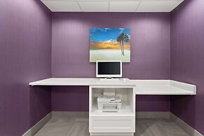 La Quinta Inn & Suites by Wyndham Ft. Pierce