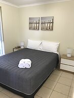 Robetown Motor Inn & Apartments