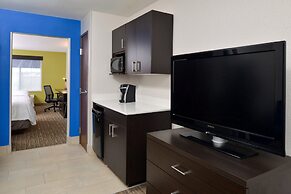 Holiday Inn Express & Suites Pueblo North by IHG