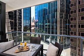 Oaks Brisbane Aurora Suites