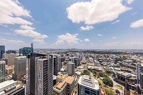 Oaks Brisbane Aurora Suites