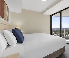Oaks Brisbane Aurora Suites