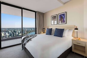 Oaks Brisbane Aurora Suites