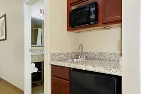 La Quinta Inn & Suites by Wyndham Marble Falls