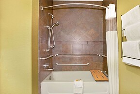 La Quinta Inn & Suites by Wyndham Marble Falls