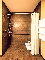 La Quinta Inn & Suites by Wyndham Marble Falls