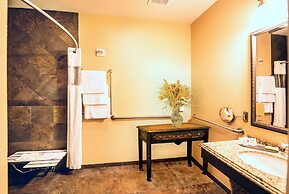 La Quinta Inn & Suites by Wyndham Marble Falls