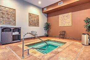 La Quinta Inn & Suites by Wyndham Marble Falls