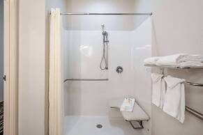 Microtel Inn & Suites by Wyndham Brooksville