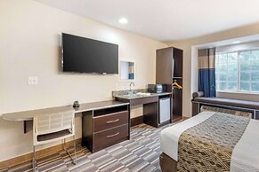 Microtel Inn & Suites by Wyndham Brooksville