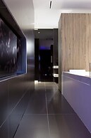 Carbon Hotel - Different Hotels