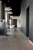 Carbon Hotel - Different Hotels