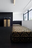 Carbon Hotel - Different Hotels