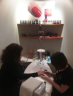 Dalmeny Resort Hotel