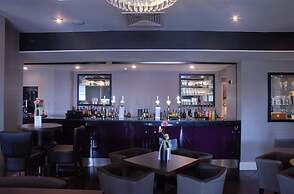 Dalmeny Resort Hotel