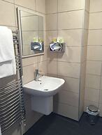 Dalmeny Resort Hotel