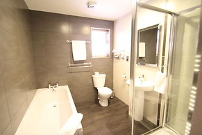 Dalmeny Resort Hotel