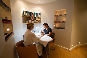 Dalmeny Resort Hotel