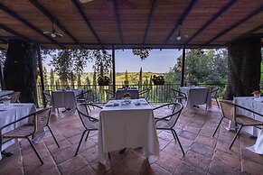 Laticastelli Country Relais