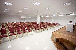 Oceania Park Hotel Spa & Convention Center