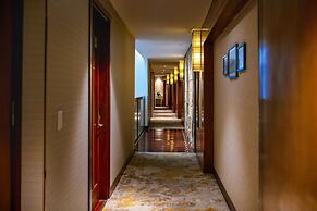 Oriental Suites Hotel & Spa