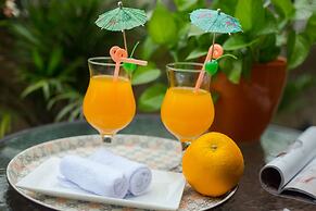 Oriental Suites Hotel & Spa