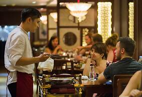 Oriental Suites Hotel & Spa