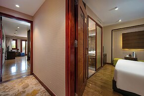 Oriental Suites Hotel & Spa