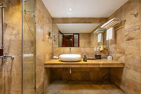 Oriental Suites Hotel & Spa