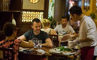 Oriental Suites Hotel & Spa