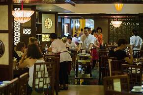 Oriental Suites Hotel & Spa