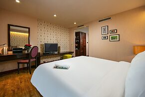 Oriental Suites Hotel & Spa