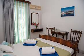 Adonis Hotel Naxos